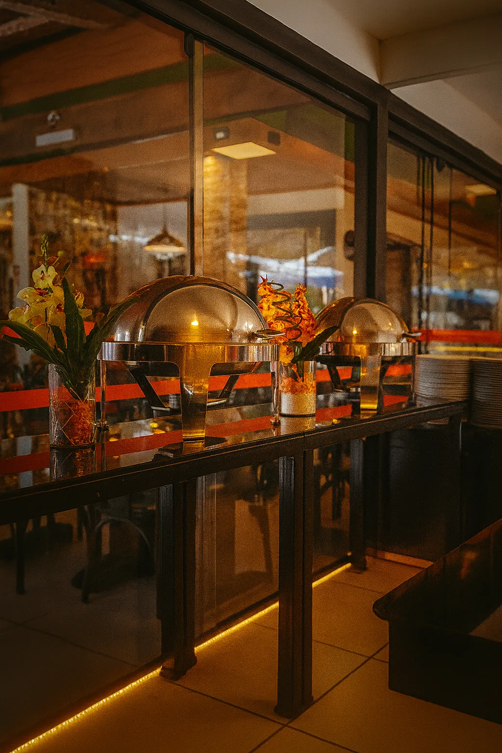 Área envidraçada do restaurante